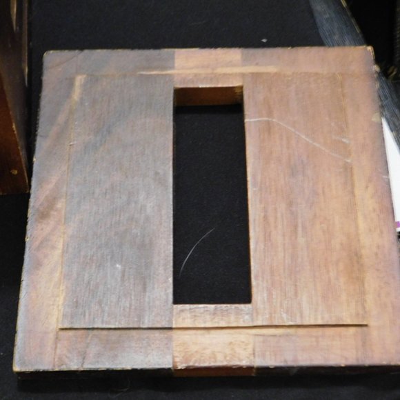 Wooden Tissue box - Picture 3 of 8